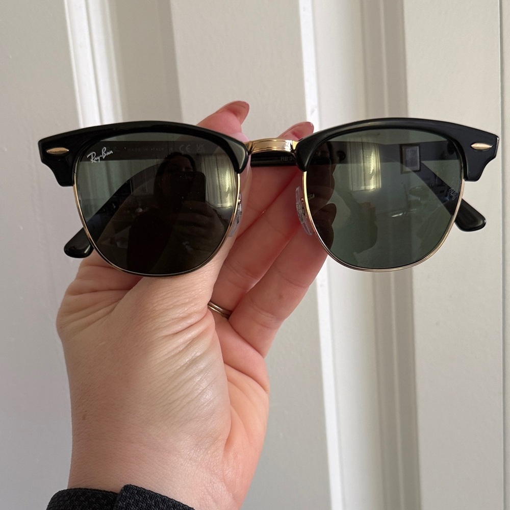 Ray-Ban Classic Black and Gold Sunglasses NIB